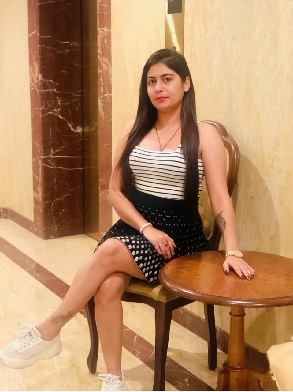 Dadar Best college girl and office girl unlimited shot hand cash payment all over Mumbai Dadar  Call Girl Services, Escort Services | GenuineEscortCallGirls